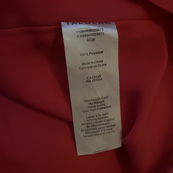 Aritzia Dark Pink V Neck Blouse Tank Size XXS - Picture 4 of 4